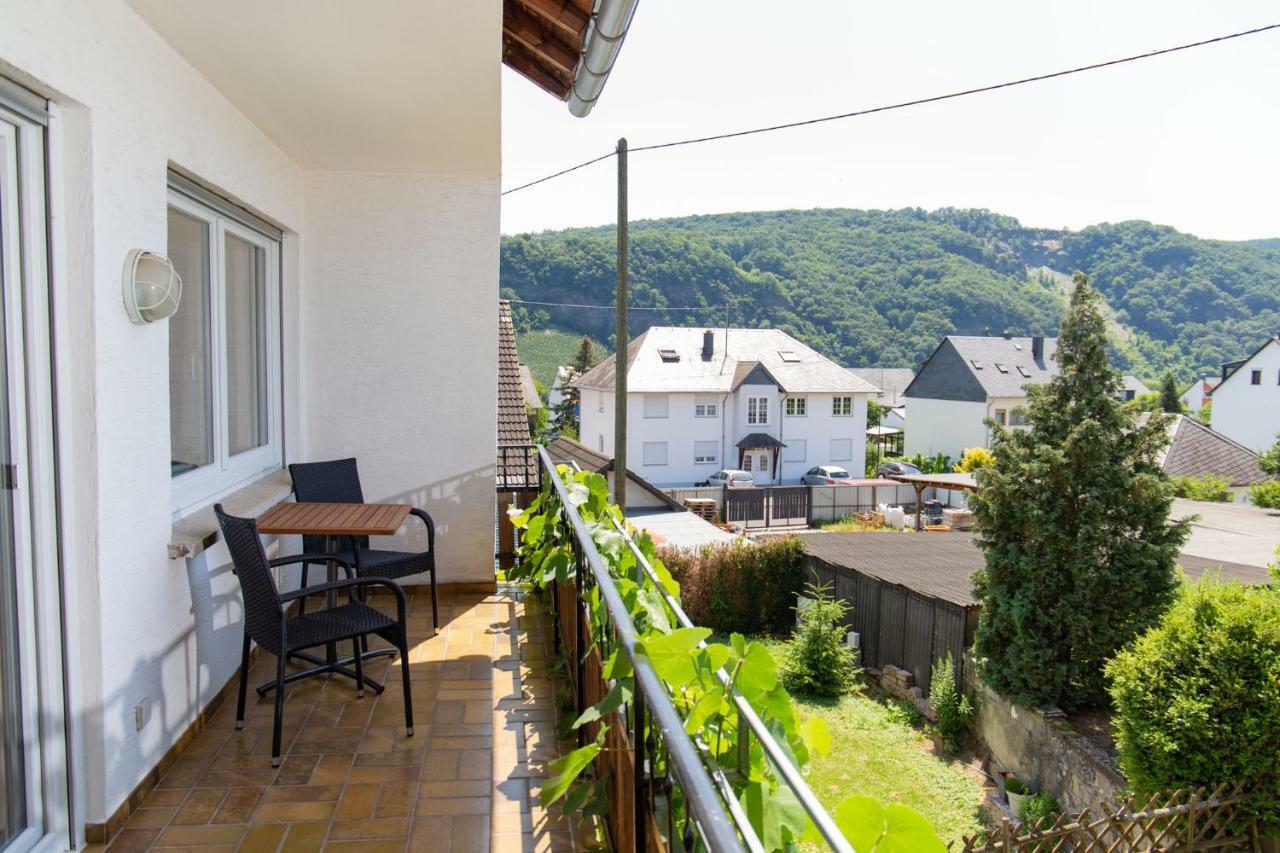 Weingut Gerd Muellers Hotel Krov Ngoại thất bức ảnh