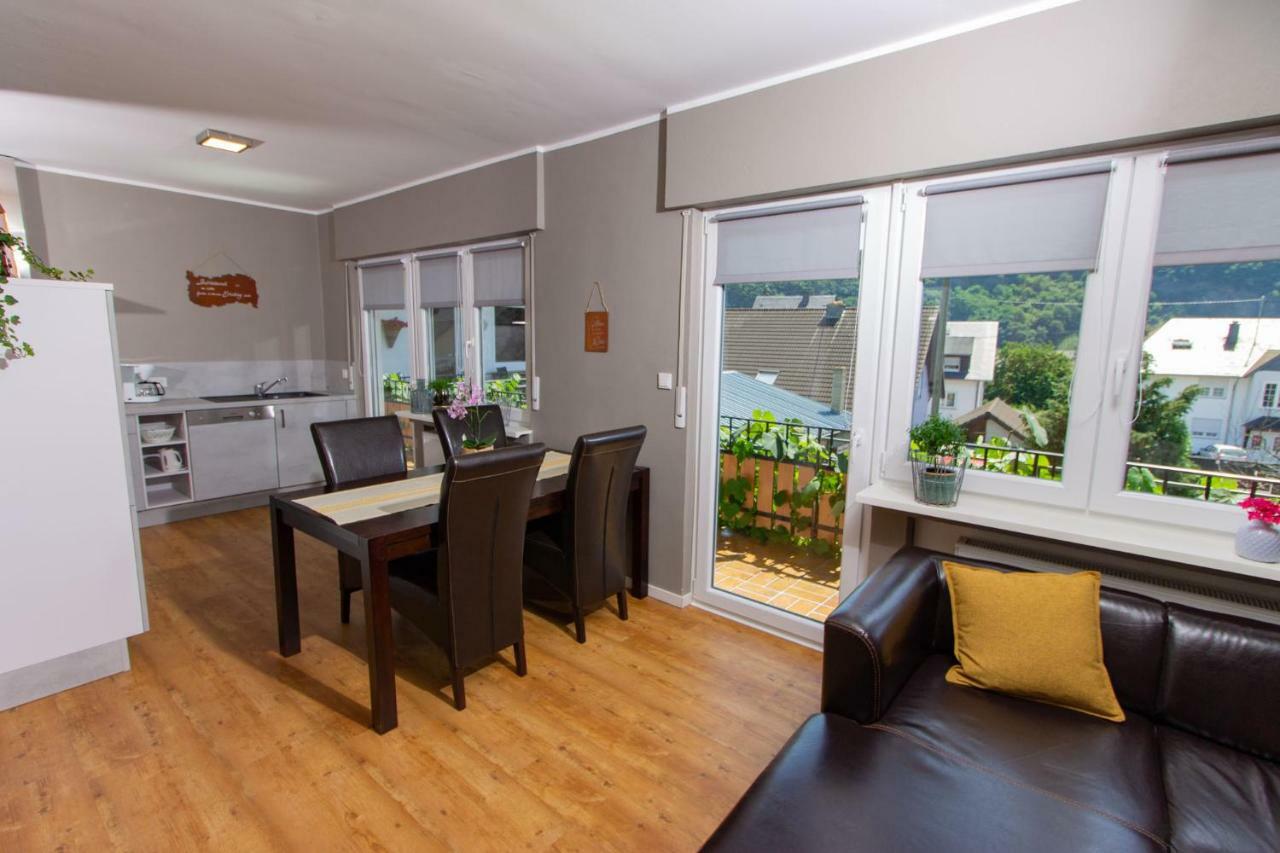 Weingut Gerd Muellers Hotel Krov Ngoại thất bức ảnh