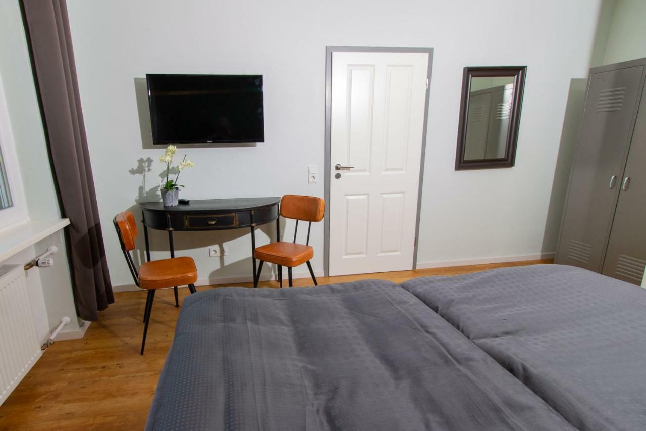 Weingut Gerd Muellers Hotel Krov Ngoại thất bức ảnh