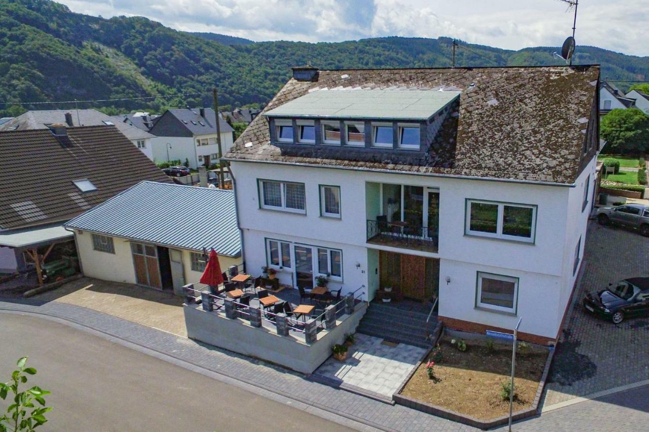 Weingut Gerd Muellers Hotel Krov Ngoại thất bức ảnh